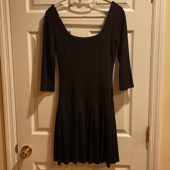 Abs by Allen Schwartz black long sleeve small pleated school girl style dress - Picture 4 of 4